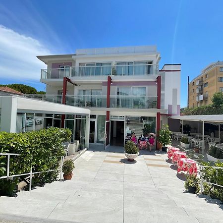 Hotel Al Ponte Lignano Sabbiadoro Exterior foto